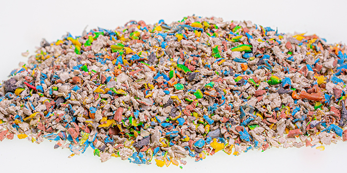 Regranulate - plastic ground into smaller pieces. Photo by Christian Ove Carlsson.